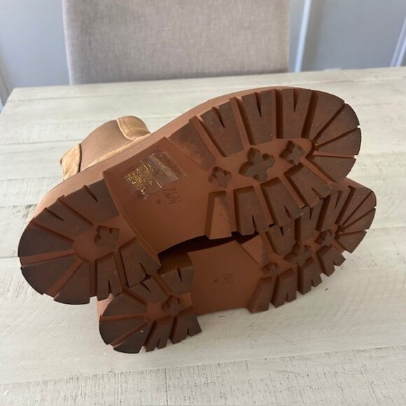 H&M Women's Brown Chunky Chelsea Boot - Picture 5 of 6